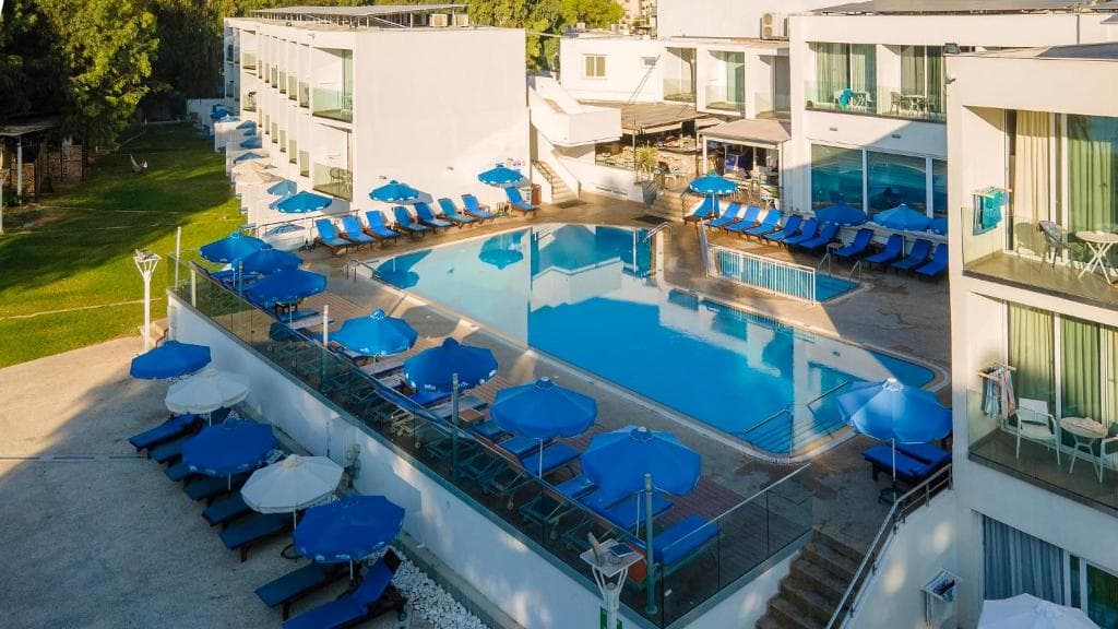 Park Beach Hotel - 38