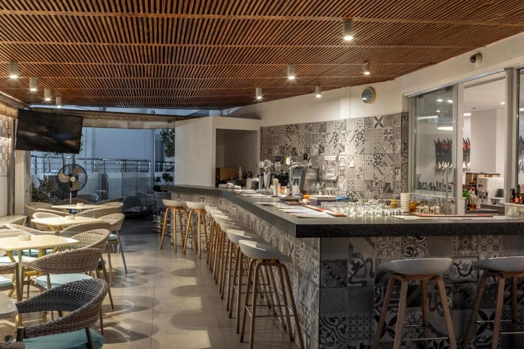 Park Beach Hotel - 41