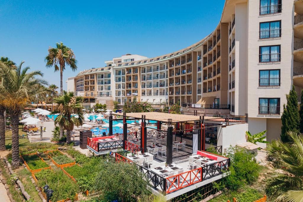 Lyra Resort & Spa - 3