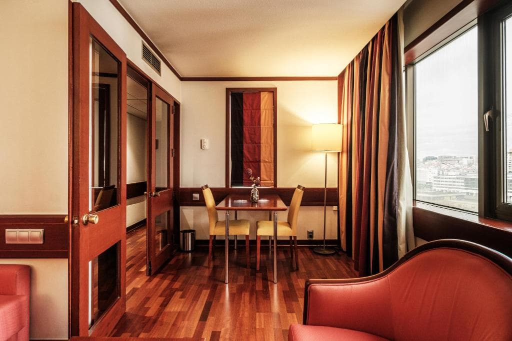Holiday Inn Lisbon-Continental, an IHG Hotel - 41