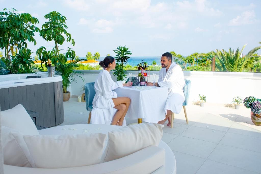 At Herbal Hotel - 16