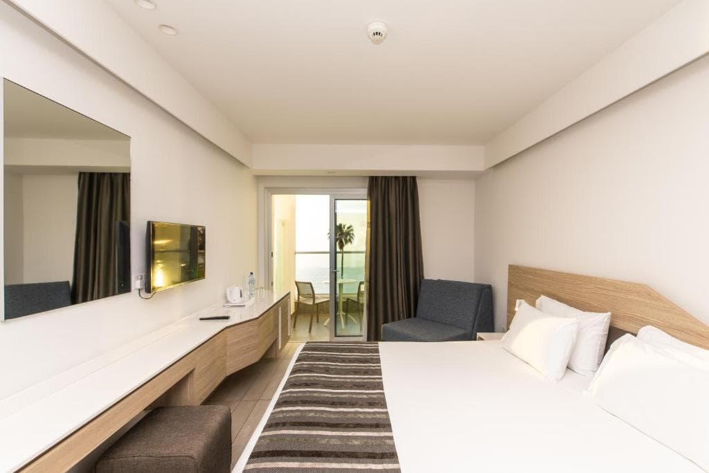 Evalena Beach Hotel - 7