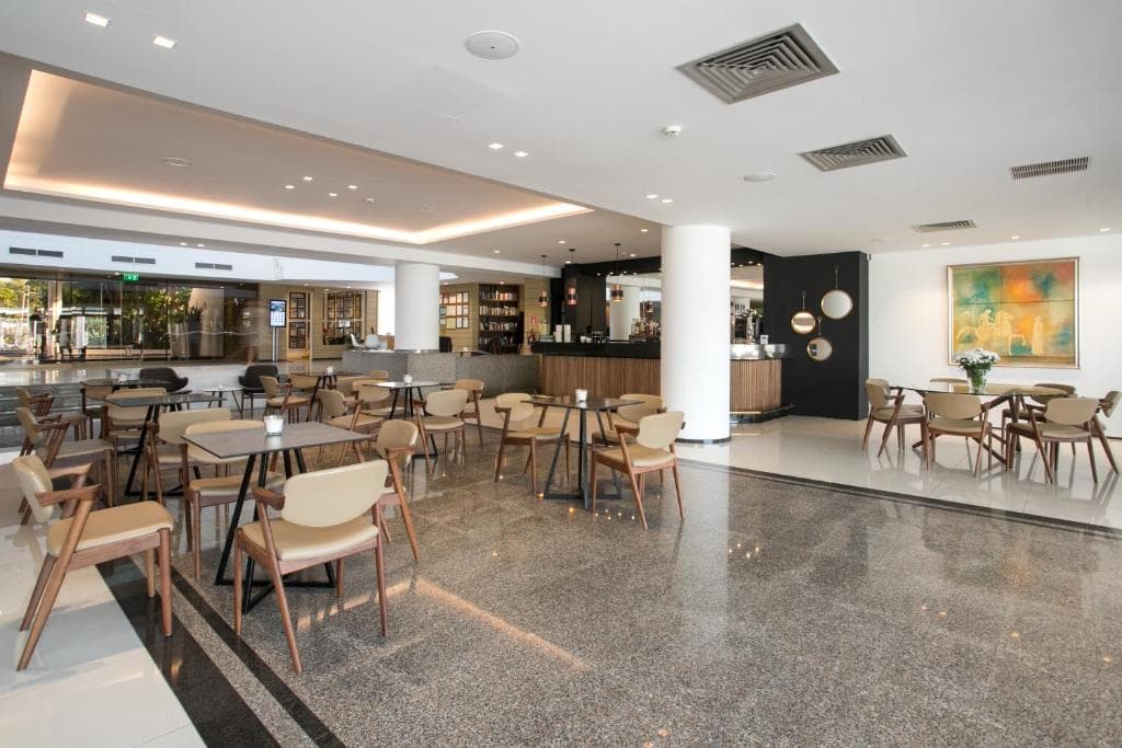 Hotel Crystal Springs Beach - 12