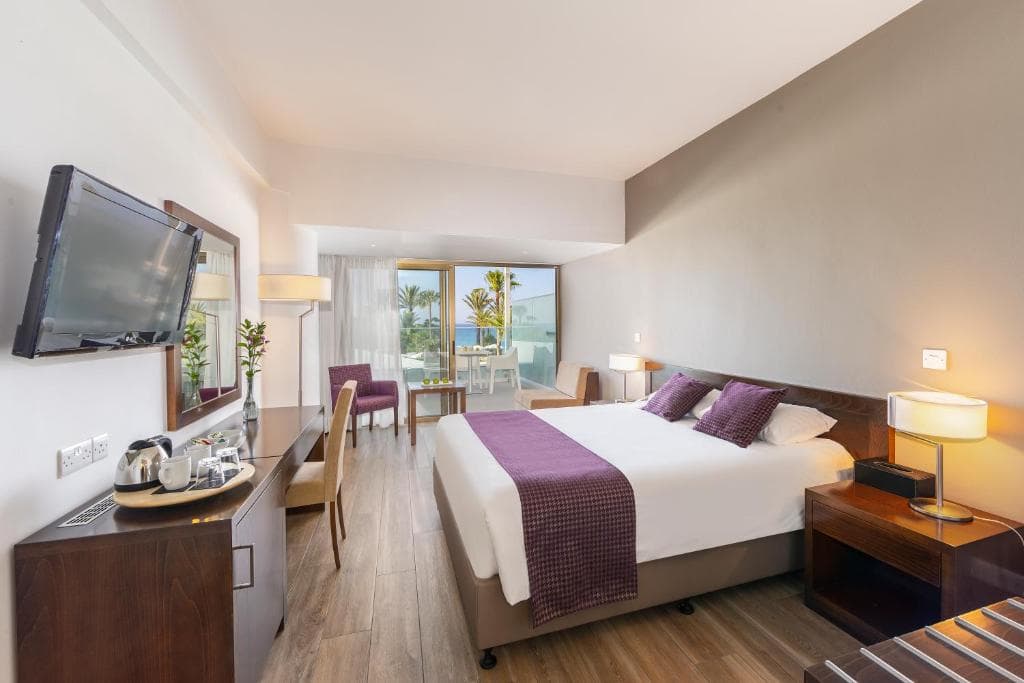 Hotel Crystal Springs Beach - 36