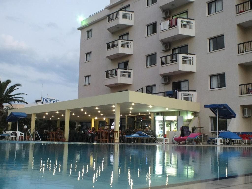Livas Hotel Apartments - 1