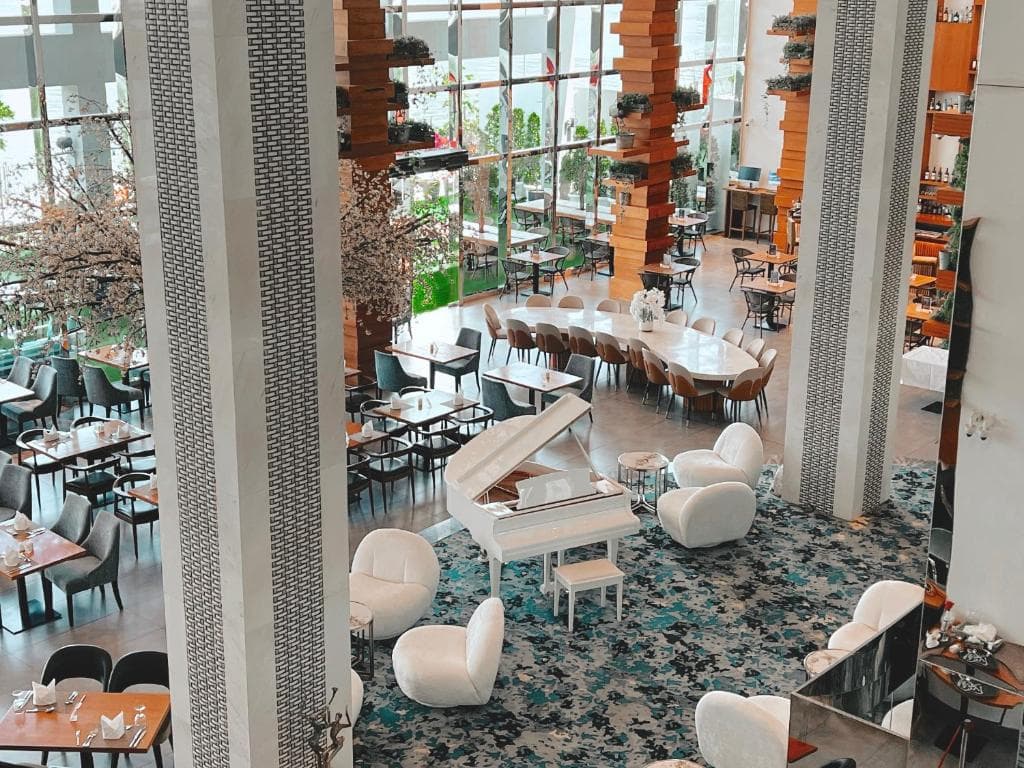 Canal Central Hotel Business Bay - 17