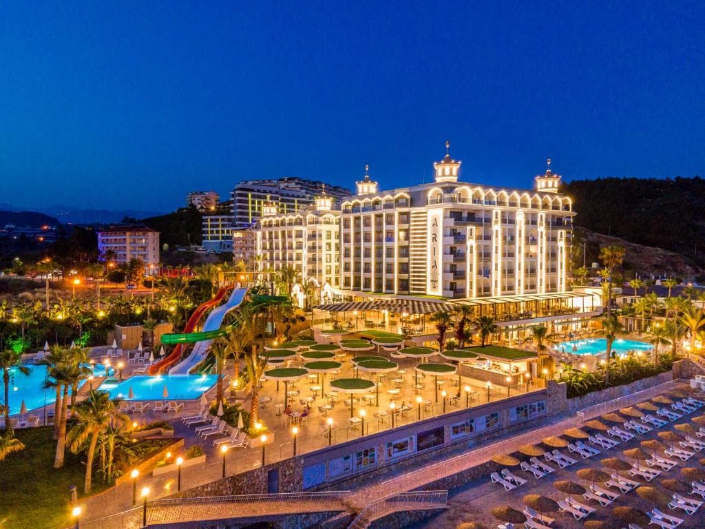 Aria Resort and Spa - 10