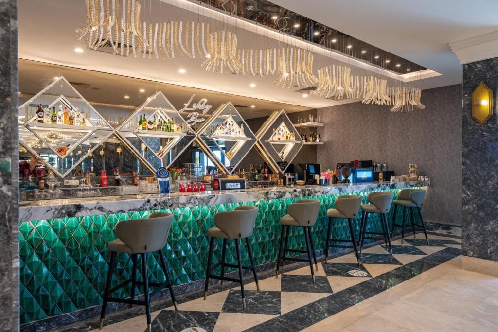 Aria Resort and Spa - 16