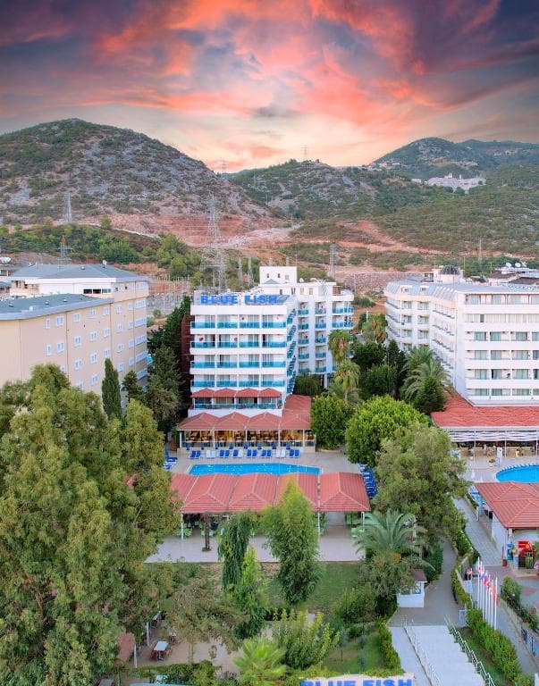Blue Fish Hotel - 1