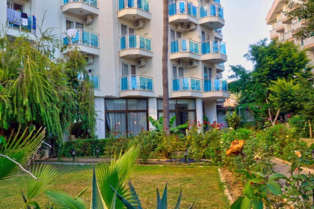 Blue Fish Hotel - 14