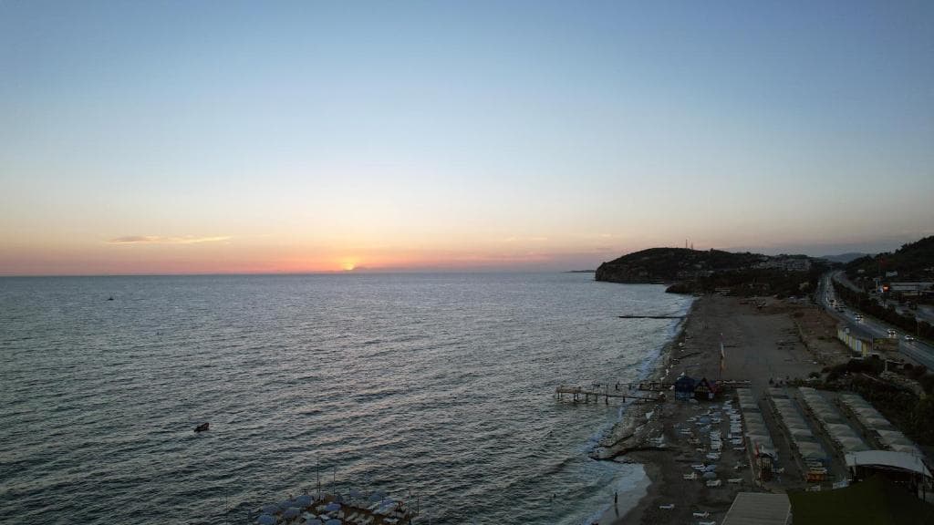 Blue Fish Hotel - 15