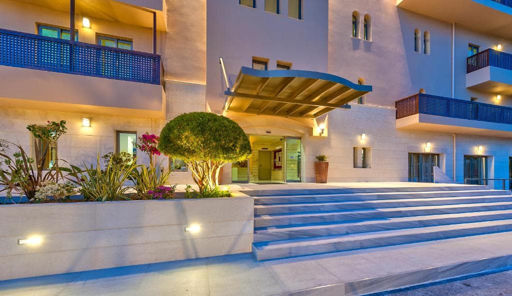 Giannoulis Santa Marina Beach Hotel - 9