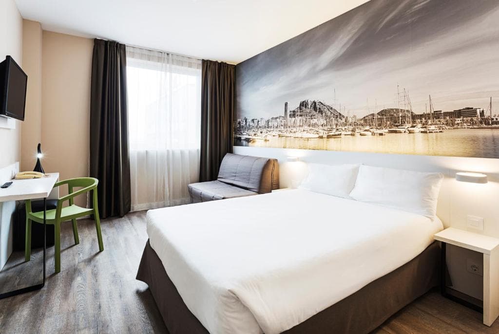 B&B HOTEL Alicante - 21