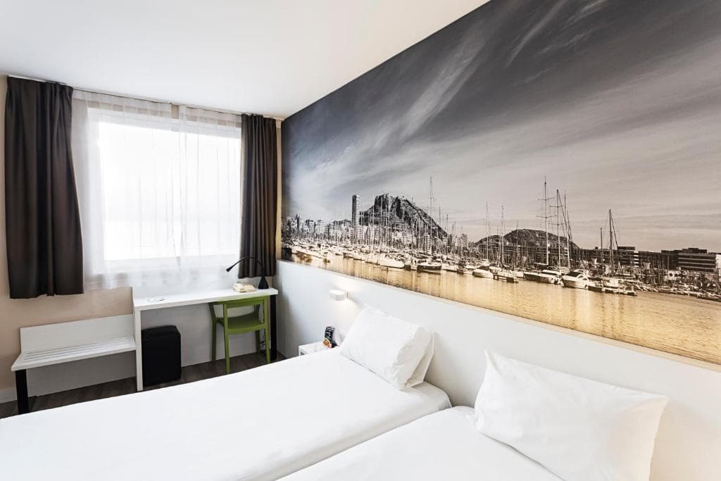 B&B HOTEL Alicante - 25