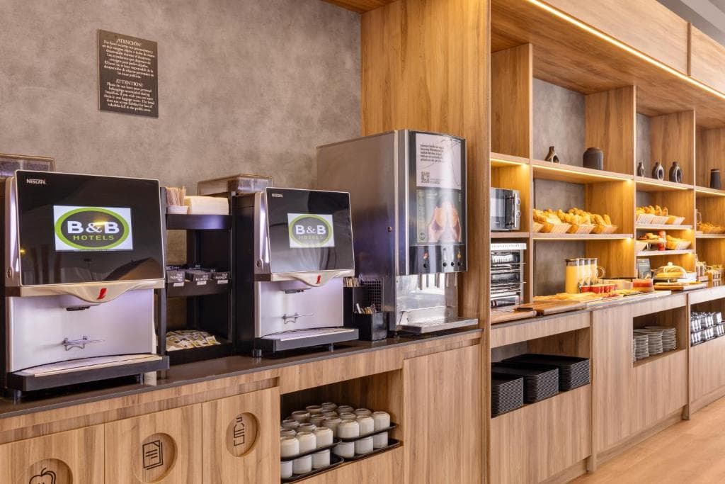 B&B HOTEL Alicante - 33