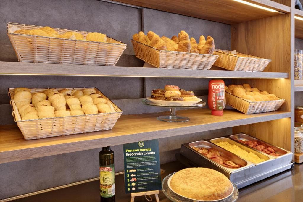 B&B HOTEL Alicante - 38