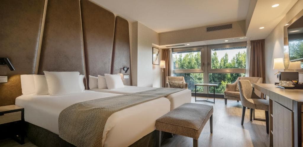 Hotel Ilunion Malaga - 2