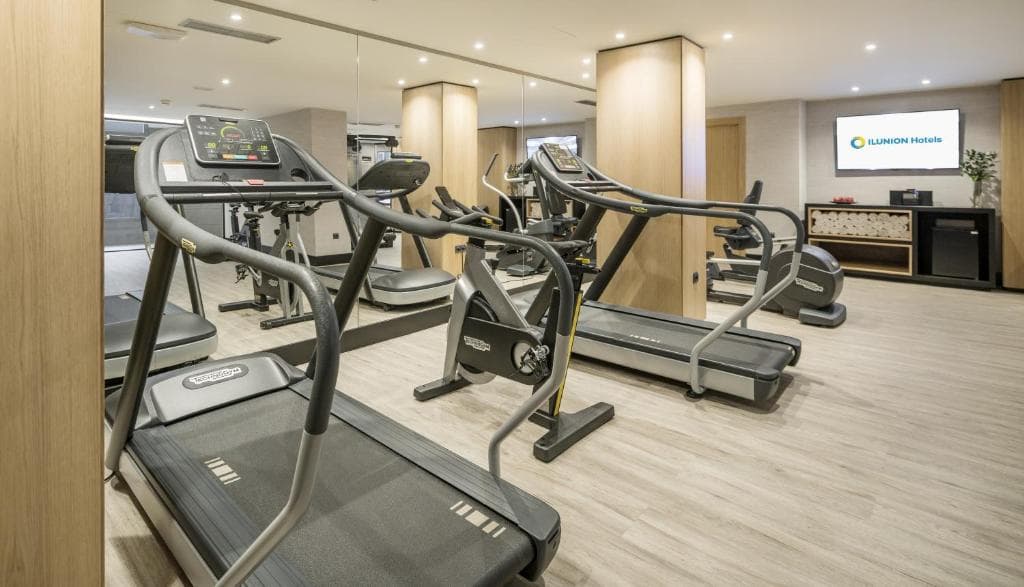 Hotel Ilunion Malaga - 44