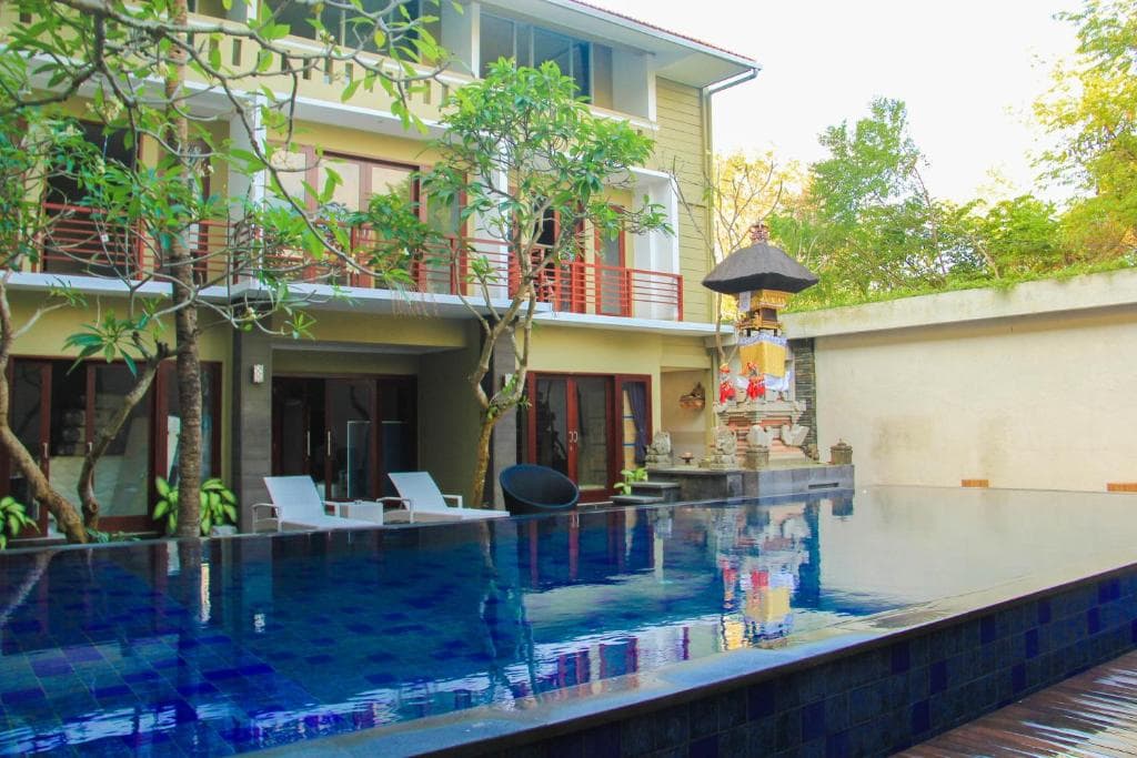 Transera Kamini Legian - 1