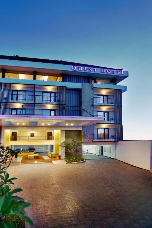 Quest Hotel Kuta - 1
