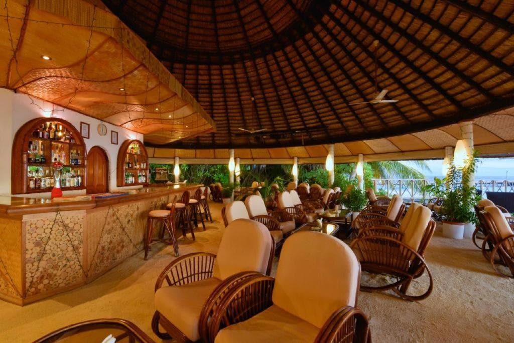 Angaga Island Resort and Spa - 12