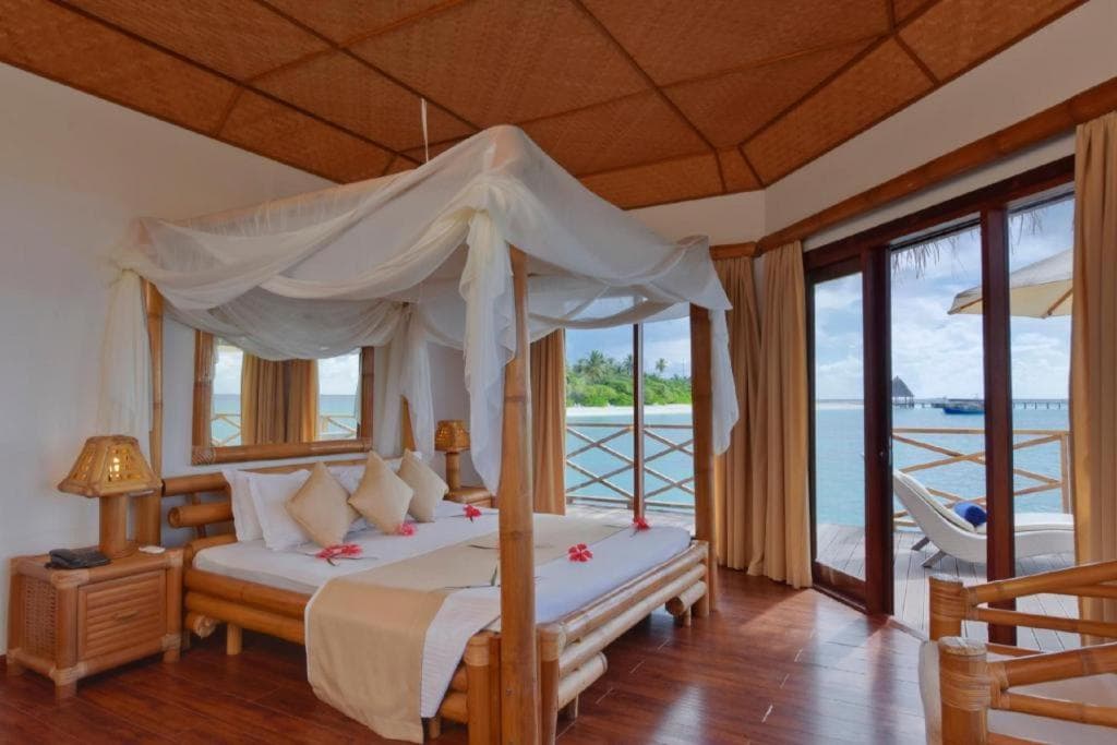 Angaga Island Resort and Spa - 22
