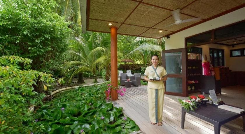 Angaga Island Resort and Spa - 44