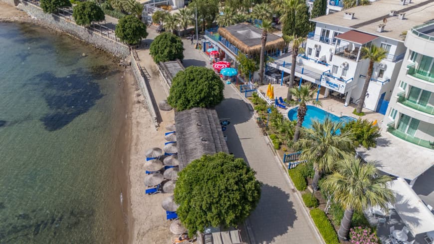 MaxSea Beach Hotel - 2