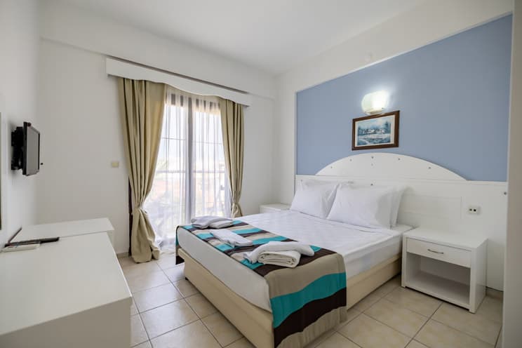 MaxSea Beach Hotel - 6