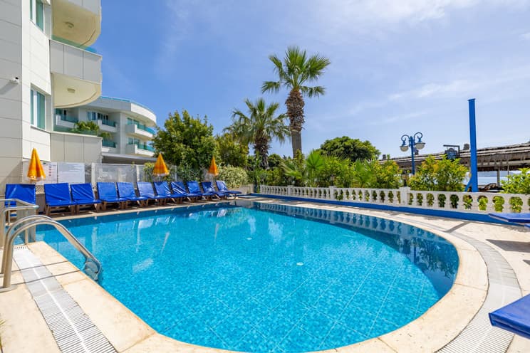 MaxSea Beach Hotel - 13