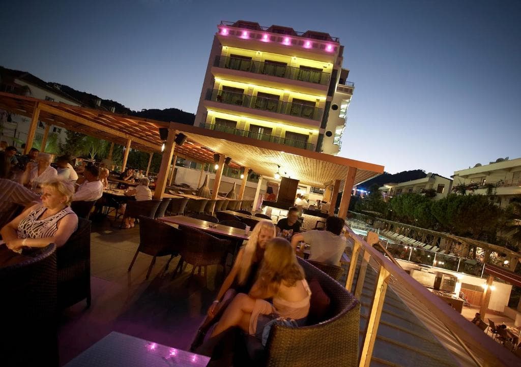 Emre And Emre Beach Hotel - 16