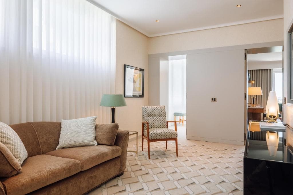 Four Seasons Hotel Ritz Lisbon - 42