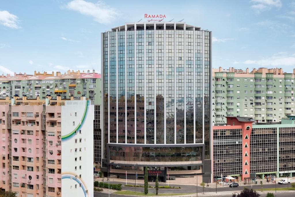 Ramada by Wyndham Lisbon - 37