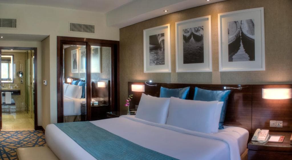 Crowne Plaza Dubai Deira by IHG - 7