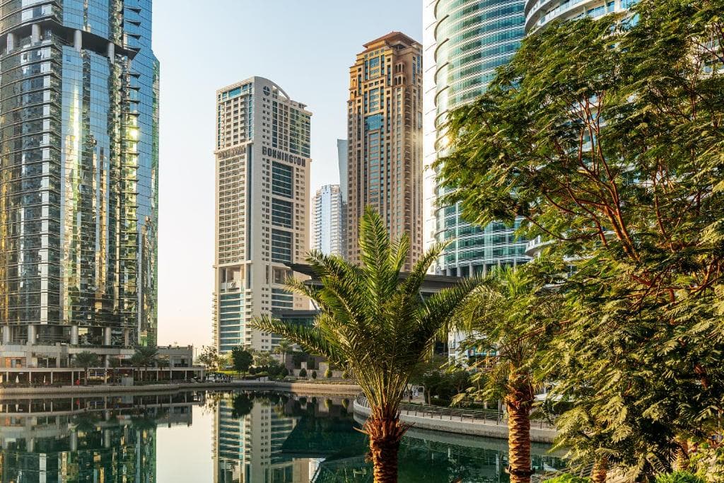 Charter Dubai - Hotel Bonnington Jumeirah Lakes Towers 5*