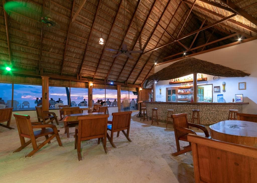 Sejur Maldive - Fihalhohi Island Resort - 5