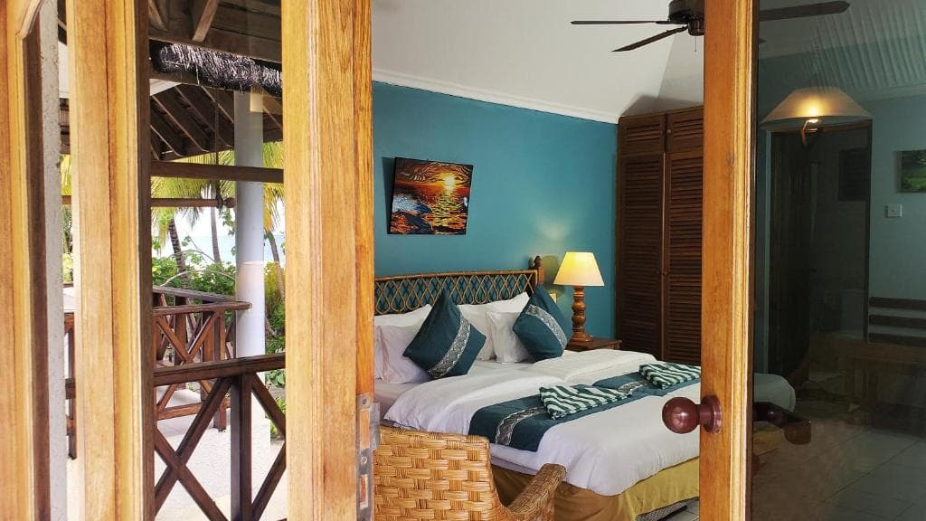 Sejur Maldive - Fihalhohi Island Resort - 27
