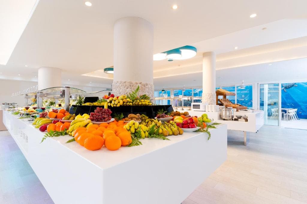 Hovima La Pinta Beachfront Family Hotel - 17