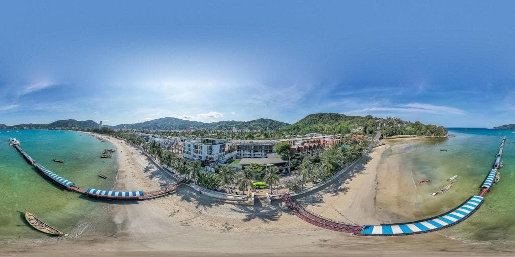 Hotel LIV Phuket Patong Beachfront - 12