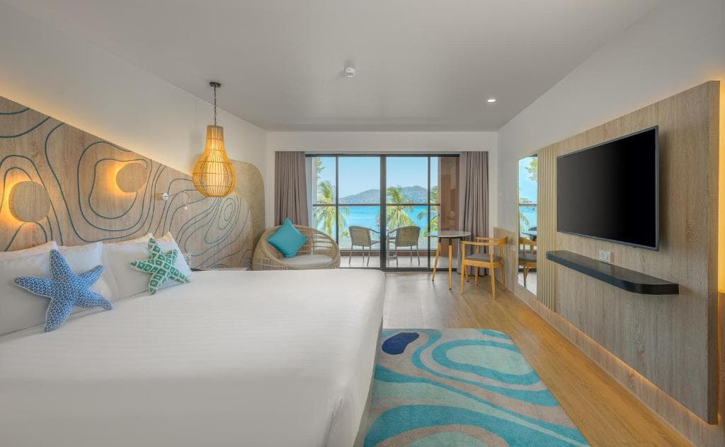 Hotel LIV Phuket Patong Beachfront - 18