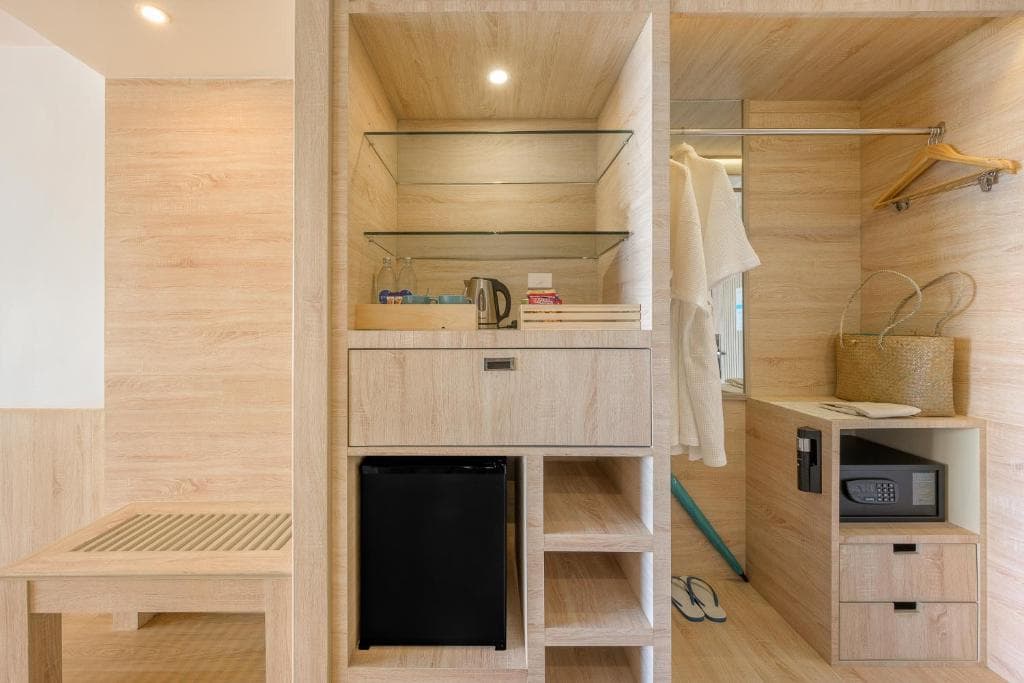 Hotel LIV Phuket Patong Beachfront - 19