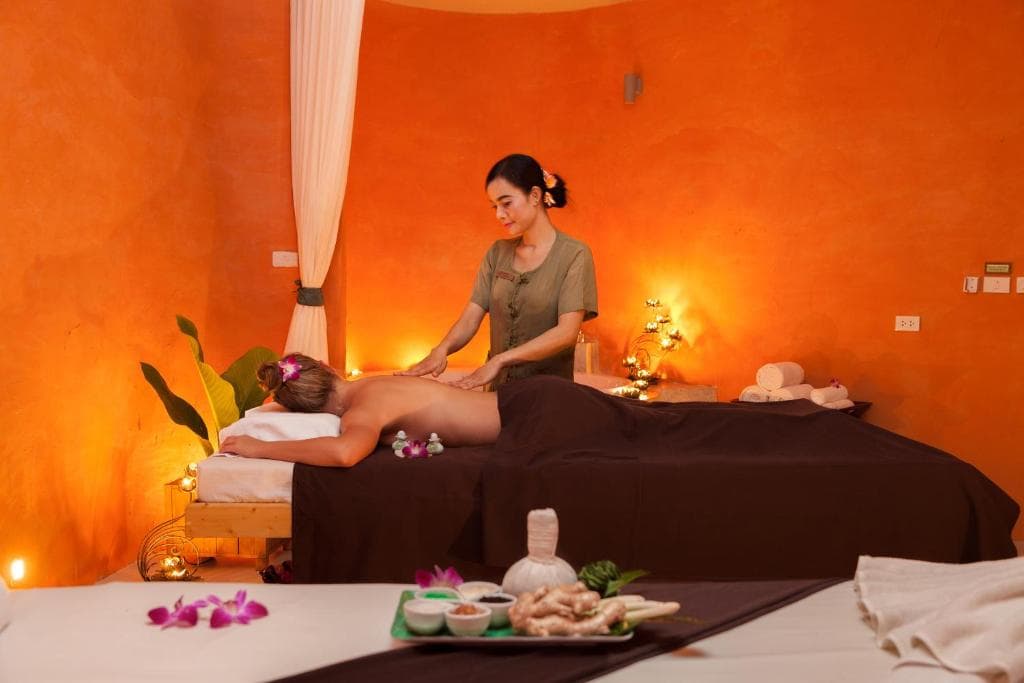 Mai Khaolak Beach Resort & Spa - 5