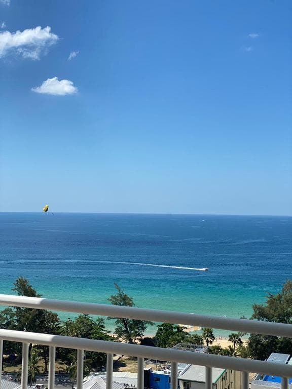 Waterfront Suites Phuket by Centara - 12