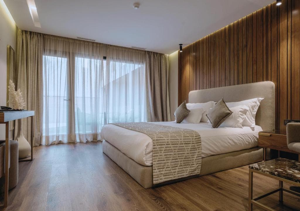 Longue vie Hotels - 13