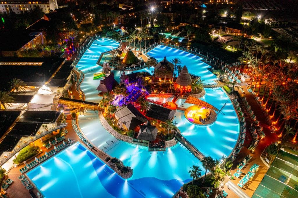 TT Hotels Pegasos World - 10