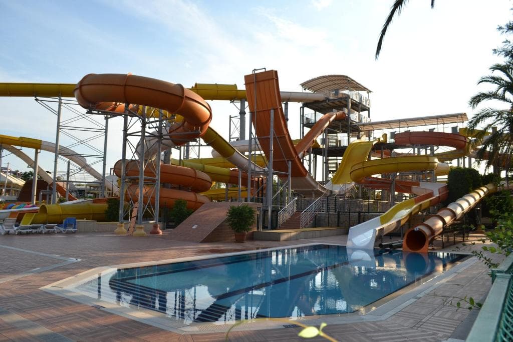 TT Hotels Pegasos World - 38