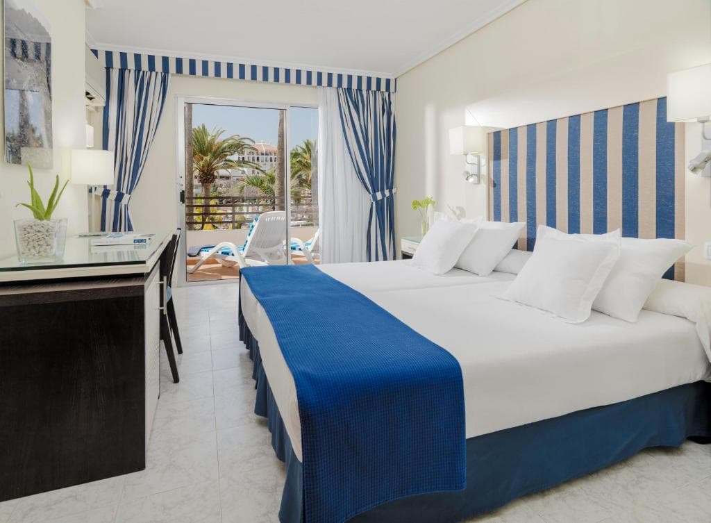 Hotel H10 Las Palmeras. - 2