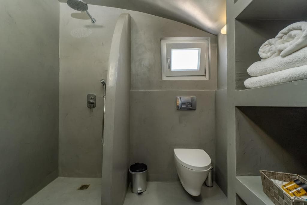 Central Fira Suites - 12