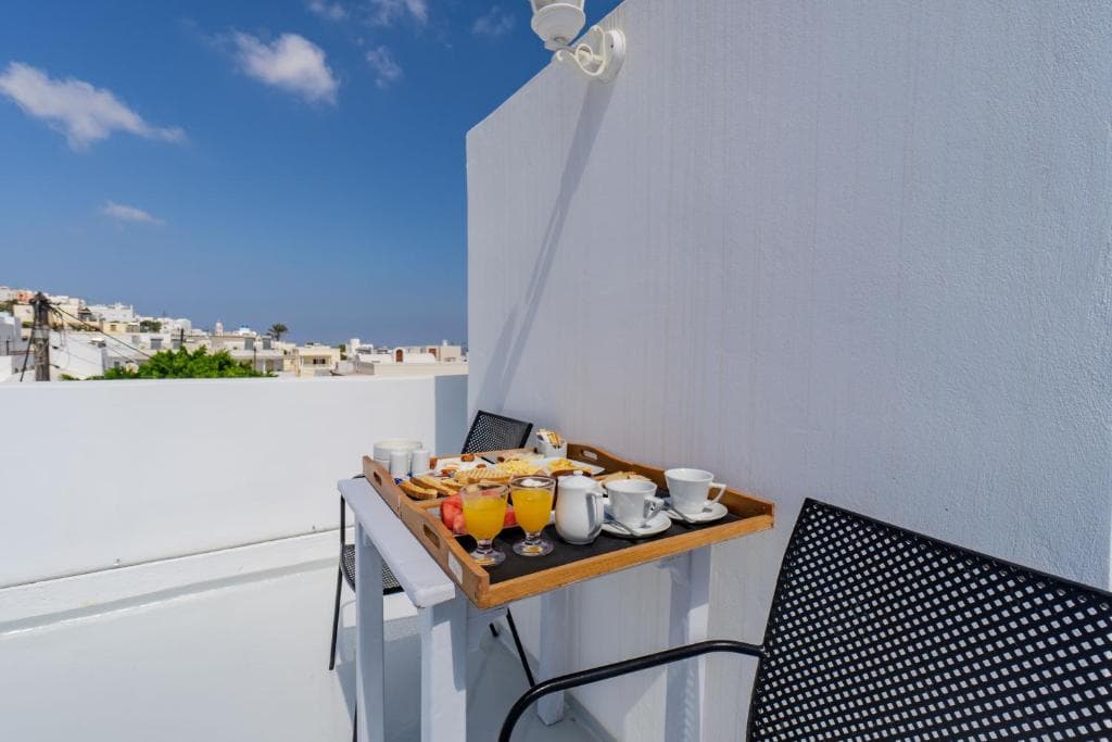 Central Fira Suites - 13