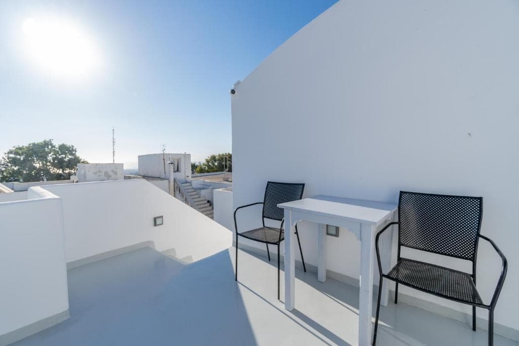 Central Fira Suites - 15